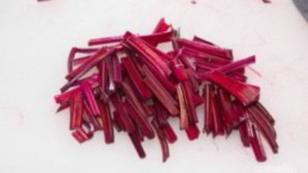 Рецепт свекольника с ботвой холодный