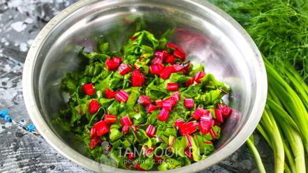 Рецепт свекольника с ботвой