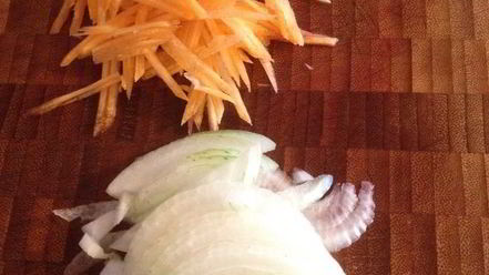 Рецепт свекольника с грибными пельмешками