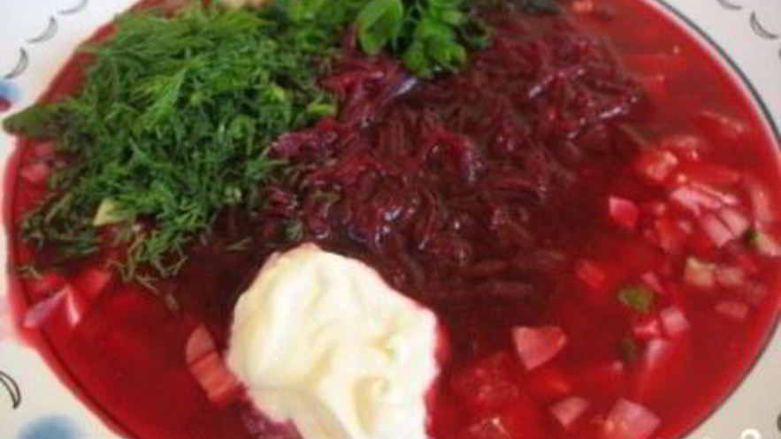 Рецепт свекольника с колбасой