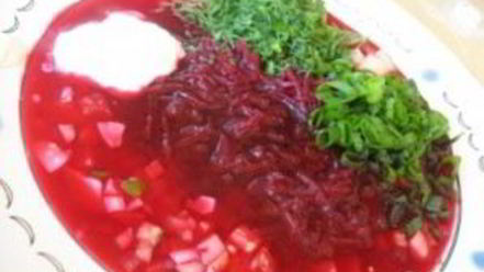 Рецепт свекольника с колбасой