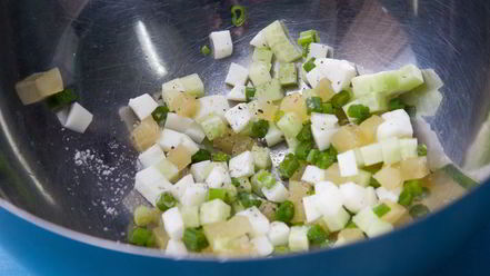 Рецепт свекольника с соленым огурцом