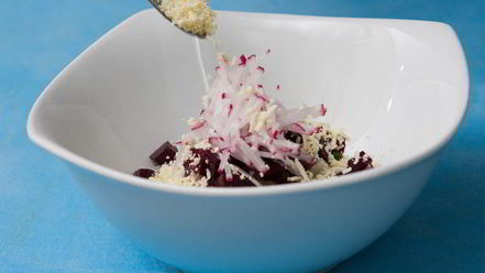 Рецепт свекольника с соленым огурцом