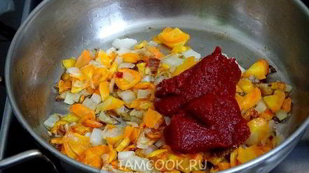 Рецепт свекольника с сосисками и сметаной