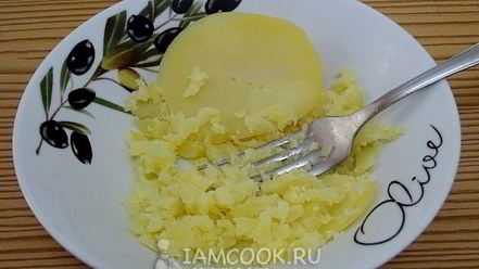 Рецепт свекольника с сосисками и сметаной