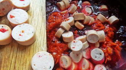 Рецепт свекольника с сосисками