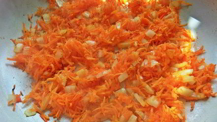 Рецепт свекольника с сосисками