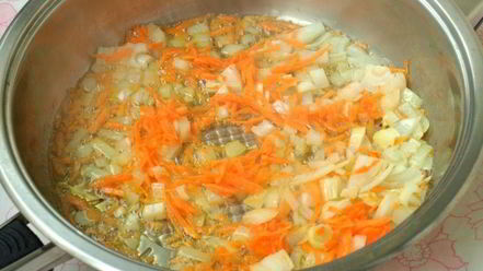 Рецепт свекольника со щавелем, фасолью и шампиньонами