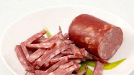 Рецепт горячего сырного супа с колбасой