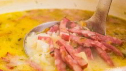 Рецепт горячего сырного супа с колбасой