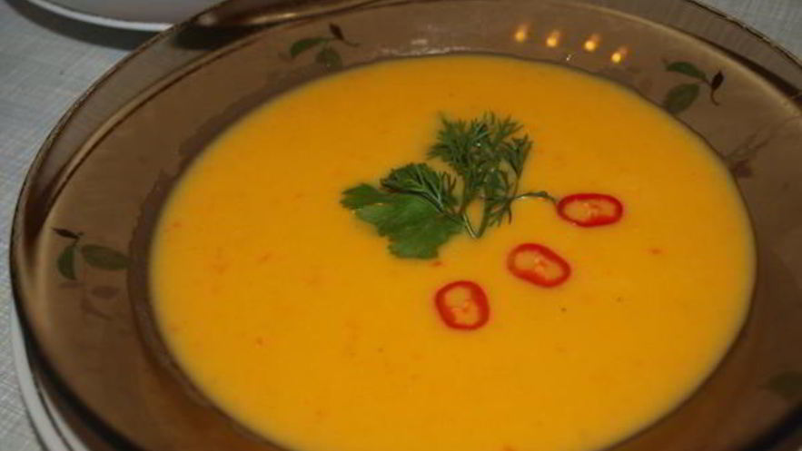 Рецепт острого сырного супа с йогуртом