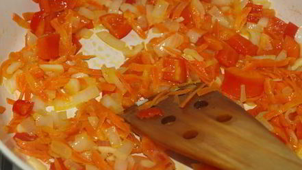 Рецепт острого сырного супа с йогуртом