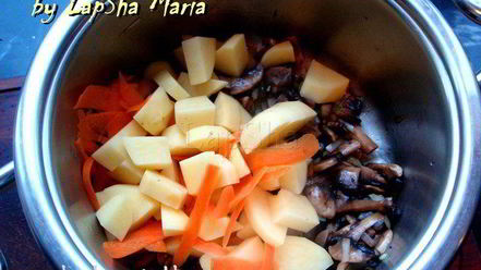 Рецепт сырного крема-супа с грибами и курицей