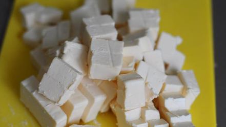 Рецепт сырного крема-супа с грибами и сельдереем