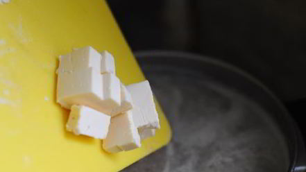 Рецепт сырного крема-супа с грибами и сельдереем