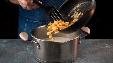 Рецепт сырного крема-супа с крабовым мясом