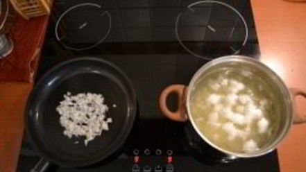 Рецепт сырного супа с сосисками