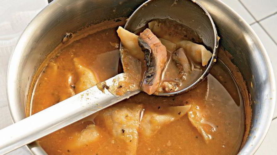 Рецепт балатонской ухи с рыбными пельменями