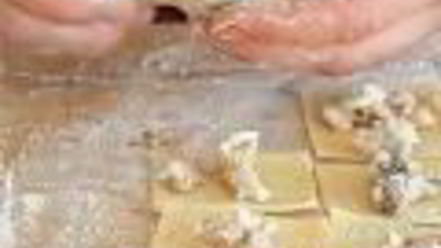 Рецепт балатонской ухи с рыбными пельменями