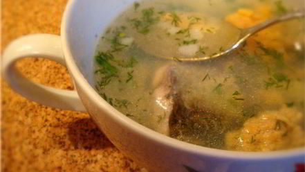 Рецепт ухи из карасей с ароматной заправкой