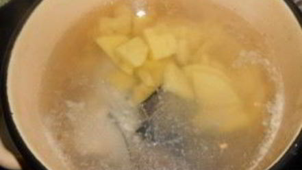 Рецепт ухи из семги с пшеном