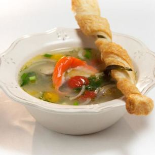 Рецепт Ухи из стерляди с копченой форелью