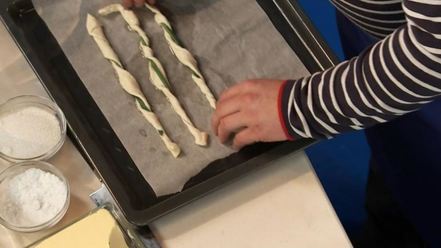 Рецепт ухи из стерляди с копченой форелью