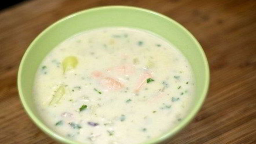 Рецепт ухи со сливками из красной рыбы