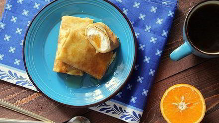 Рецепт апельсиновых блинчиков с творогом