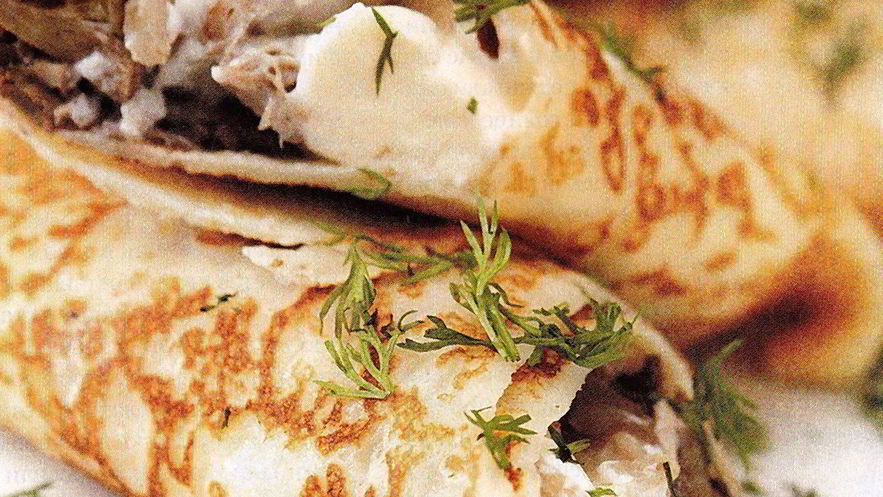 Рецепт блинчиков с курицей и сыром