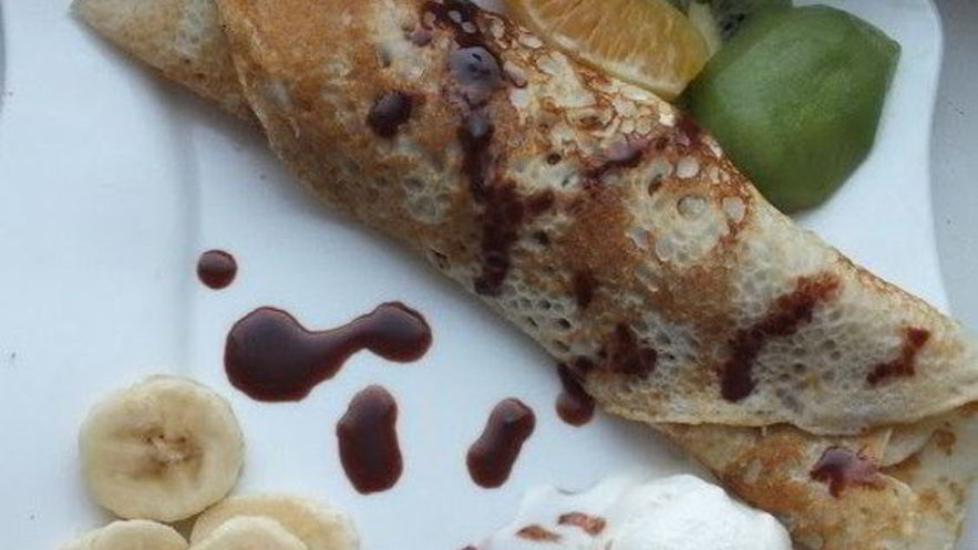 Рецепт блинчиков с мороженым и фруктами