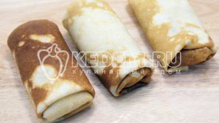 Рецепт блинов на сливках с творогом и клубничным джемом