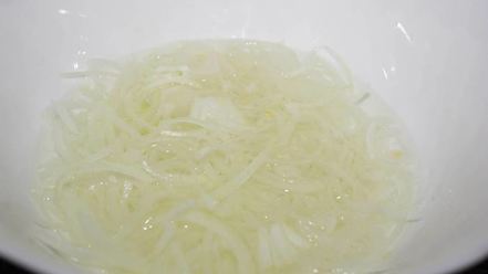 Рецепт кабачковых блинчиков с селедочкой