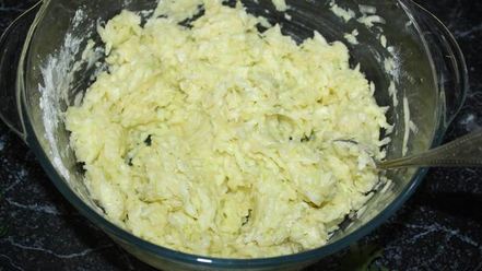 Рецепт кабачковых блинчиков с селедочкой