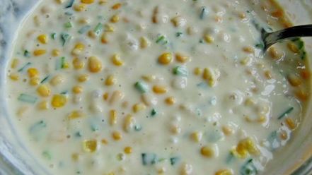 Рецепт кукурузных блинчиков с сальсой из груши и авокадо