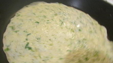 Рецепт сырных блинов с зеленью