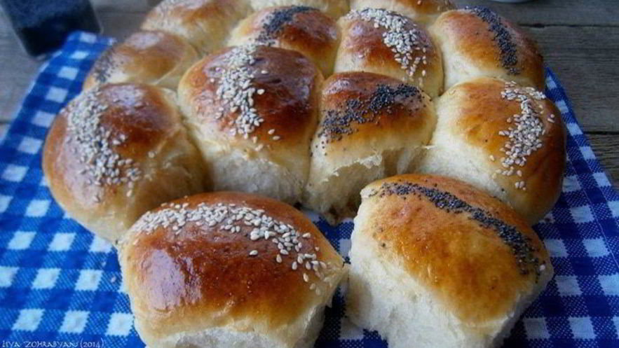 Рецепт булочек из волшебного теста с сыром