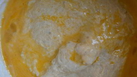 Рецепт булочек из волшебного теста с сыром