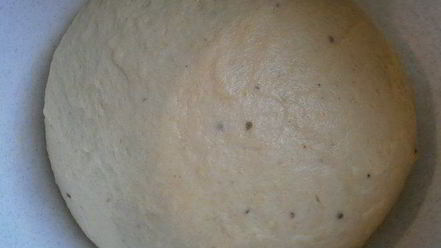 Рецепт булочек из волшебного теста с сыром