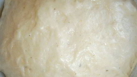 Рецепт булочек из волшебного теста с сыром