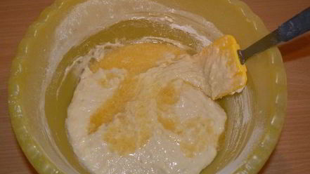 Рецепт булочек с брусникой, клубникой и штрейзелем