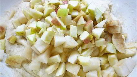 Рецепт булочек с яблоками, грушей и пряностями