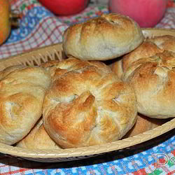 Рецепт Булочек с яблоками из слоеного теста