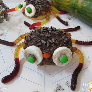 Рецепт Булочек Страшно смешные паучки