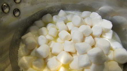 Рецепт булочек страшно смешные паучки