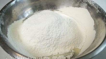 Рецепт дрожжевых булочек с сыром