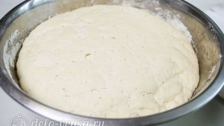 Рецепт дрожжевых булочек с сыром