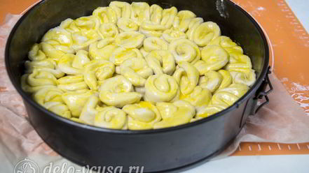 Рецепт дрожжевых булочек с сыром