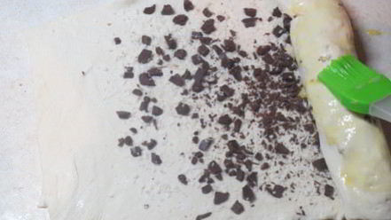 Рецепт шоколадна-банановых булочки улитки