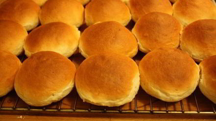 Рецепт шведских булочек с кардамоном и сливками семлур